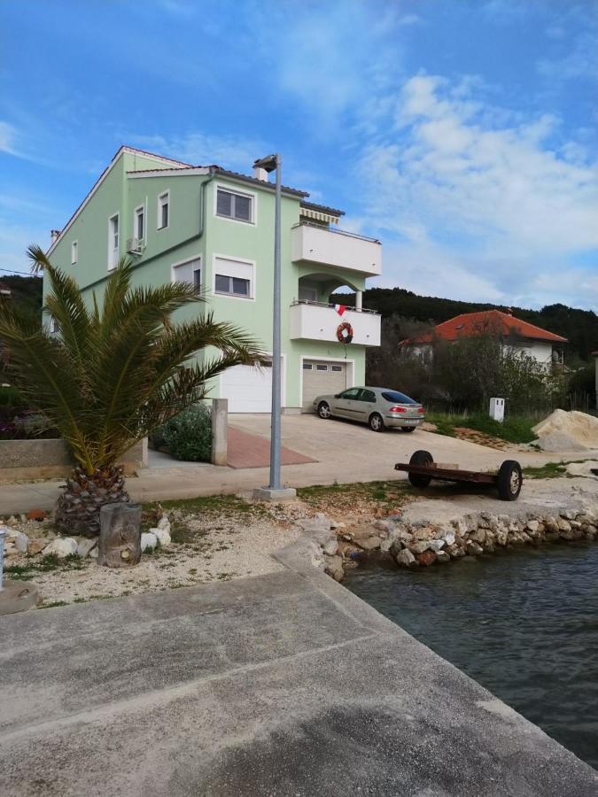 Admiral Apartment Brbinj Exterior photo